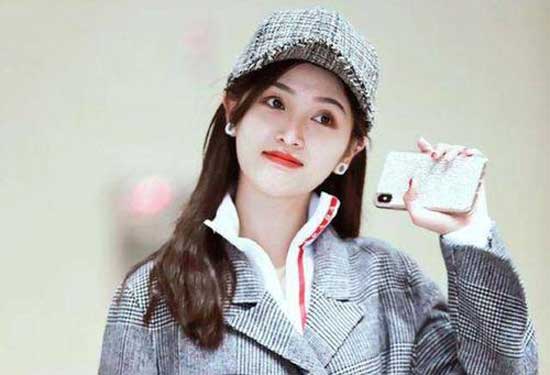 怎么讓女生主動(dòng)找你聊天
