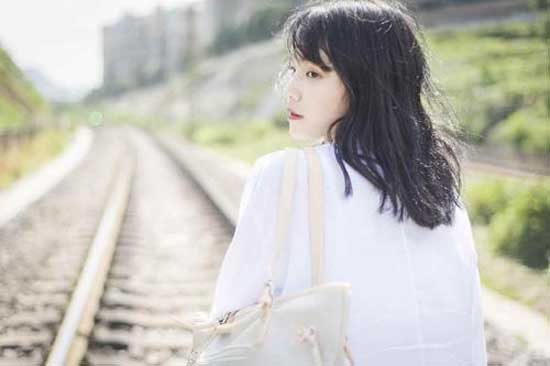 女生不想和你聊天表現(xiàn)